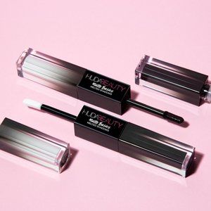 Huda Beauty - Matte Basics Melted Shadows in Black/White